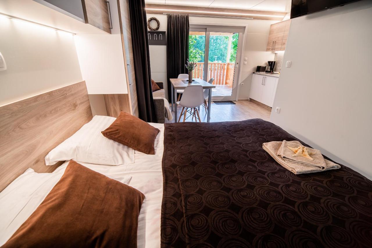 Premium Mobile Tree House With Thermal Riviera Tickets 卡特兹奥布萨维 外观 照片